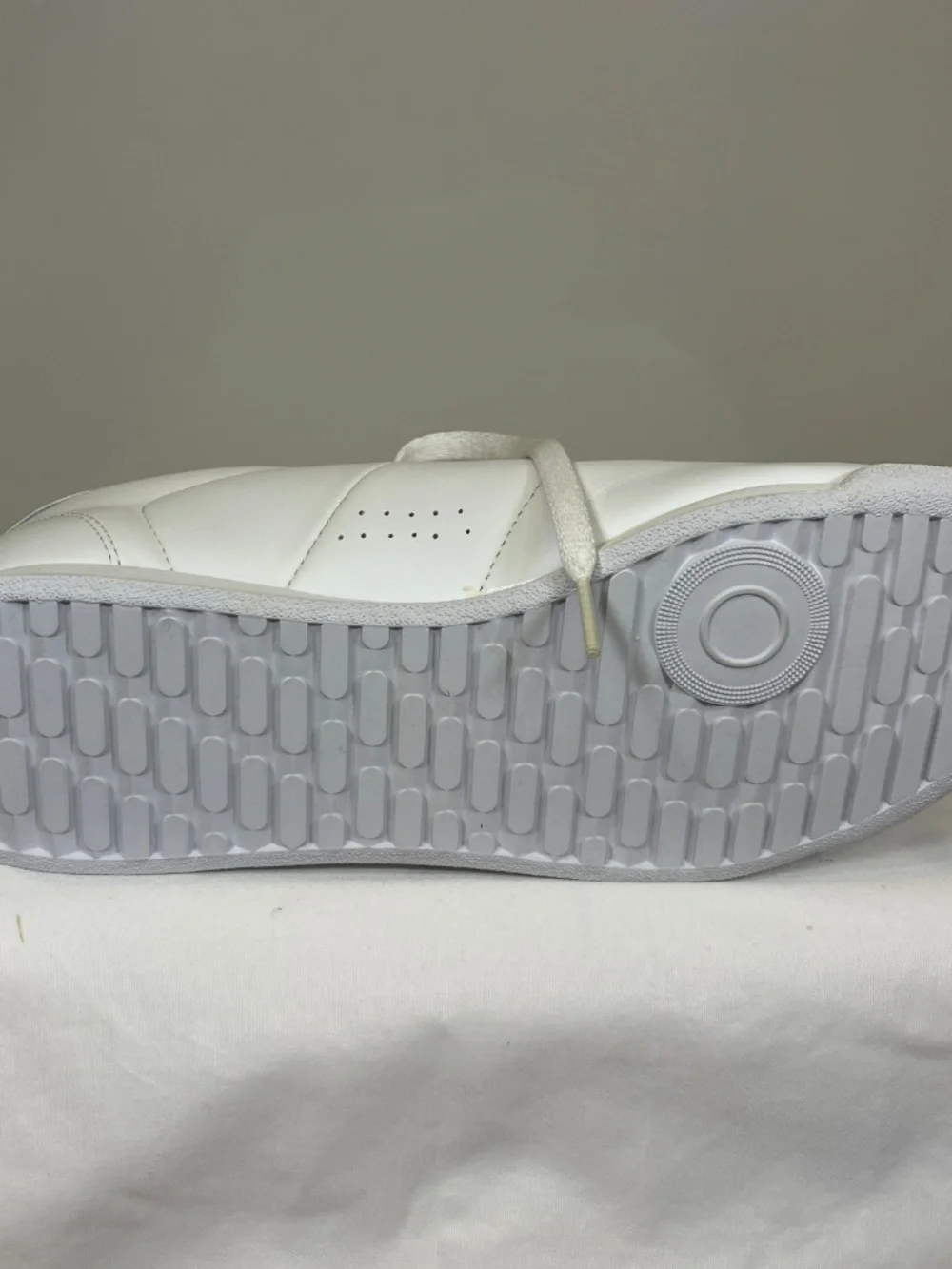Reebok Princess Supreme 2 Shoes Womens Sz 9.5 NEVER WORN White/White